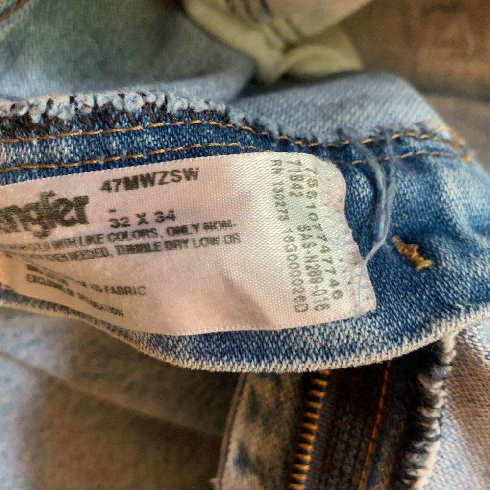 Wrangler Jeans Mens 32x34 Blue Wash Regular Fit 47MWZ Cowboy Western Distressed - Picture 11 of 11